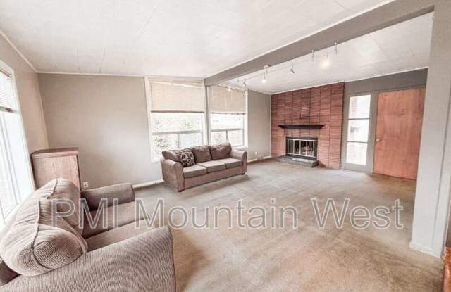 481 East 2875th North