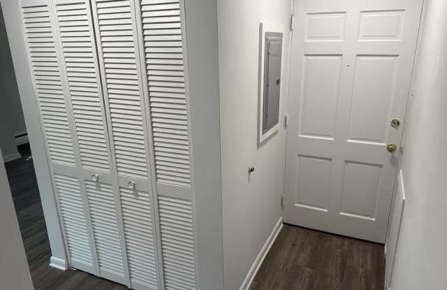 37 E MONTGOMERY AVENUE