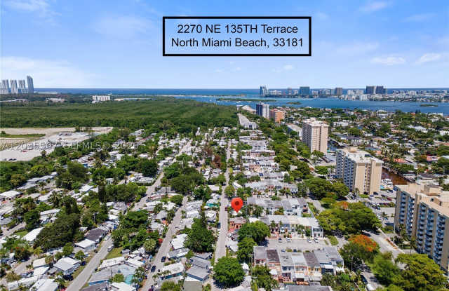 2270 NE 135th Ter