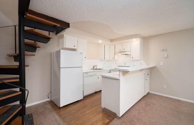 8103 Northeast 13th Avenue