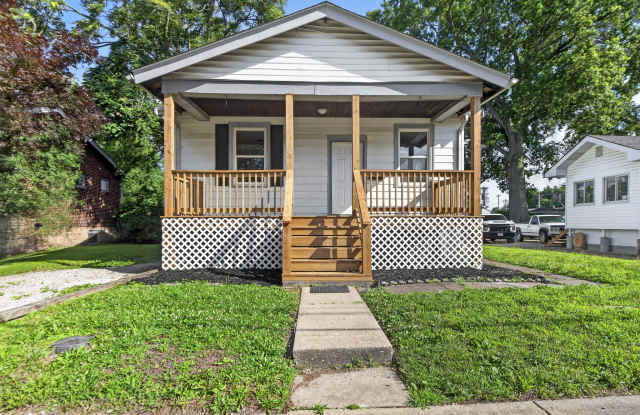 12 Lee Avenue