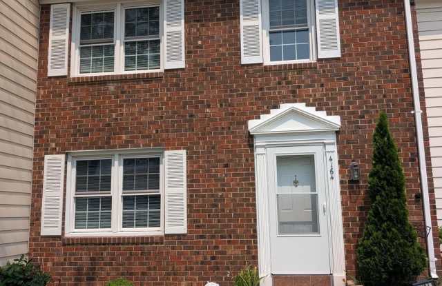 4164 HAMLIN Court