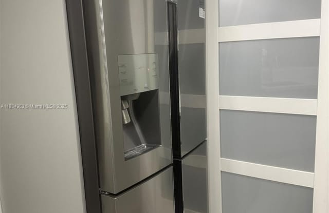 10171 SW 154th Cir Ct