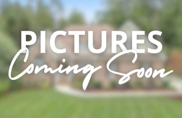 Photo of 806 Fairview Drive unit: D