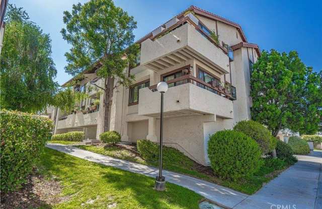 18124 Sundowner Way