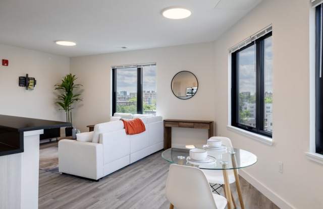 Pinnacle Orange Crossing