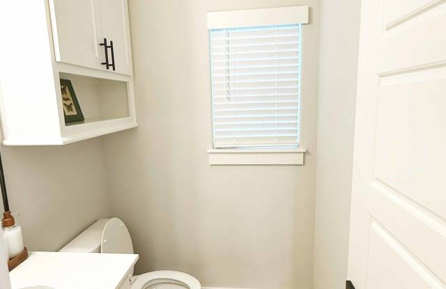 1530 West Cato Springs Road