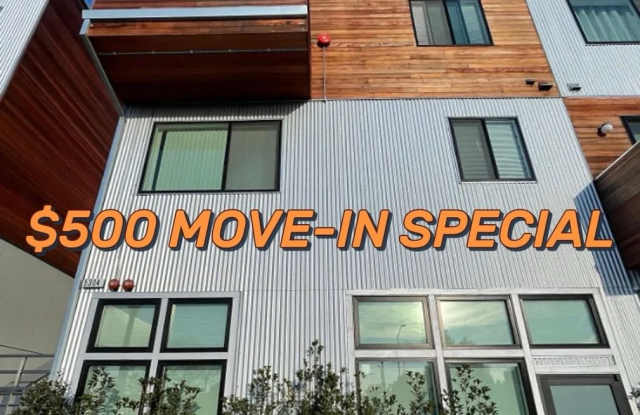 $500 OFF FIRST MONTH"S RENT!! SPACIOUS STUDIO IN OAKLAND!