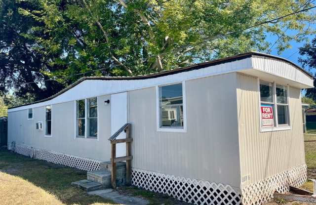 Photo of NICE 2BR/1BA Auburndale Mobile Home! NO APPLICATION FEE!