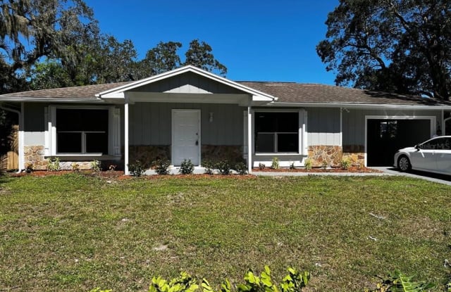 381 HAWTHORNE LANE NE - 381 Hawthorne Lane Northeast, Palm Bay, FL 32907