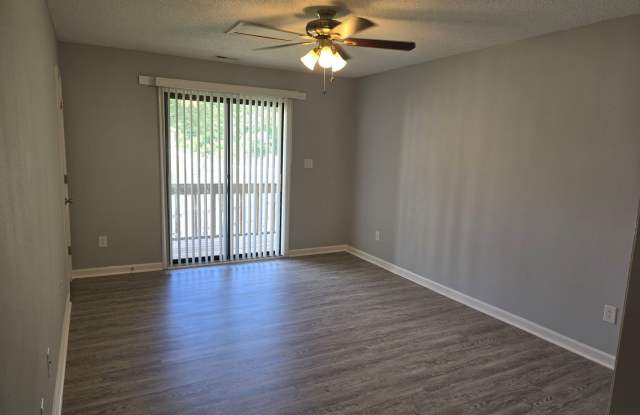 2 Bedrooms/1 Bath Upstairs unit "Call us about our Move in Special"
