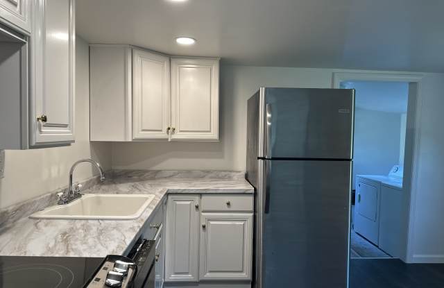 27 Crosswicks Chesterfield Road