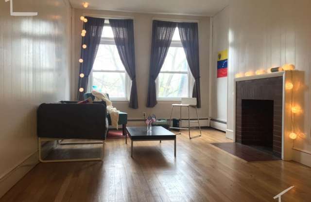 Photo of 163 Winthrop Rd #3C Brookline MA 02445