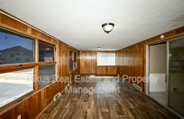 119 7th Street NW Apt 1