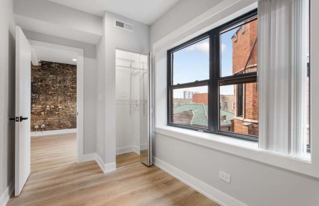 1554 W Juneway Terrace