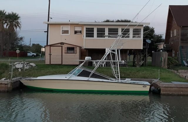 402 N Sandpiper - 402 North Sandpiper, Ingleside on the Bay, TX 78362