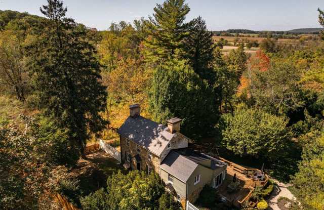 2943 WINDY BUSH Road