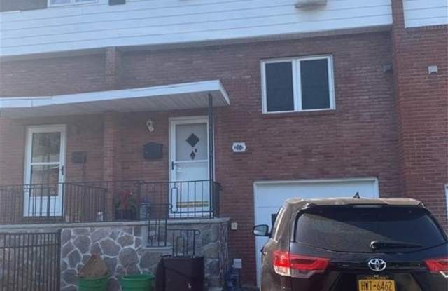 60 Halgren Crescent