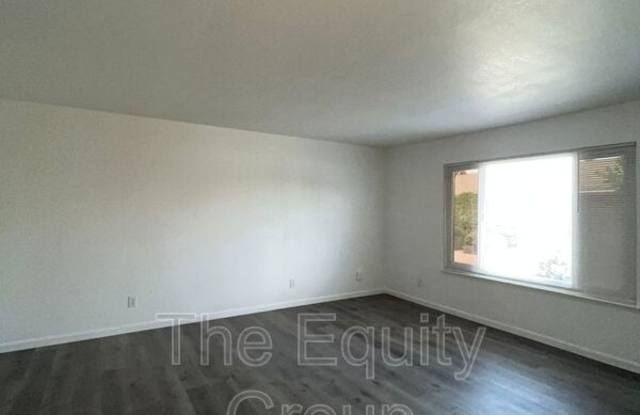 911 South Demaree Street