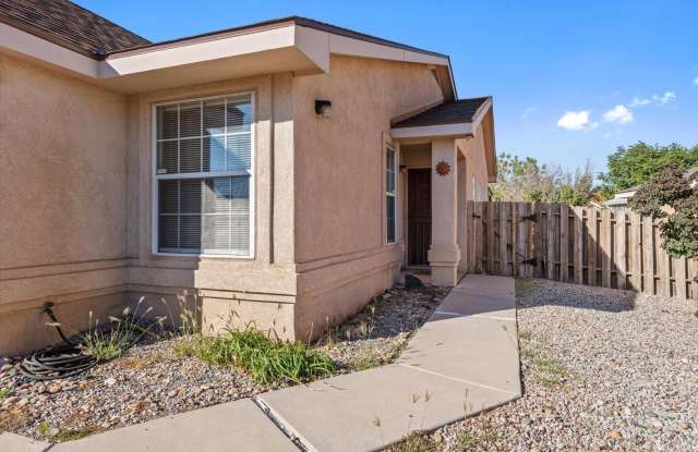 8415 Cedarcroft Road NW