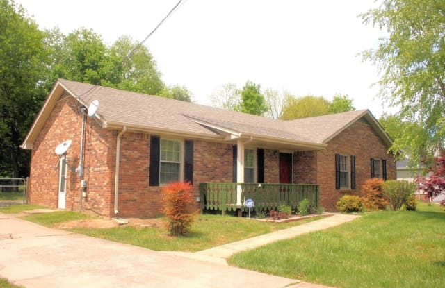 3414 MELROSE DR - 3414 Melrose Drive, Clarksville, TN 37042