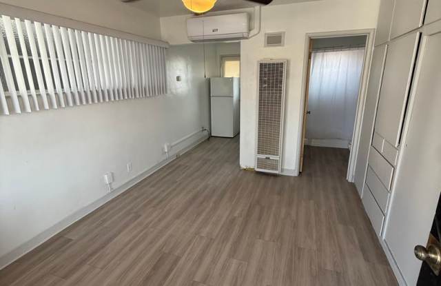 Studio Apartment in North Hanford