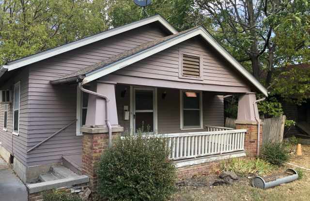 795 - 2 bed 1 bath - Single Family Home