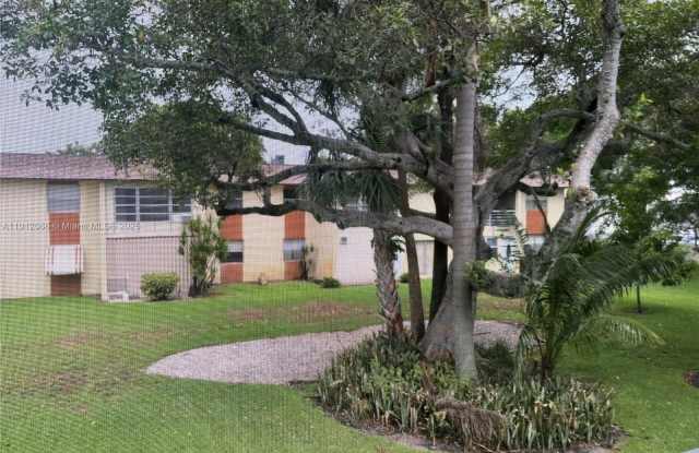 5525 N Lakewood Cir N