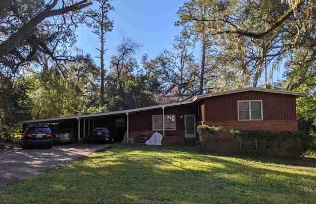 1733 Sunset - 1733 Sunset Ln, Tallahassee, FL 32303