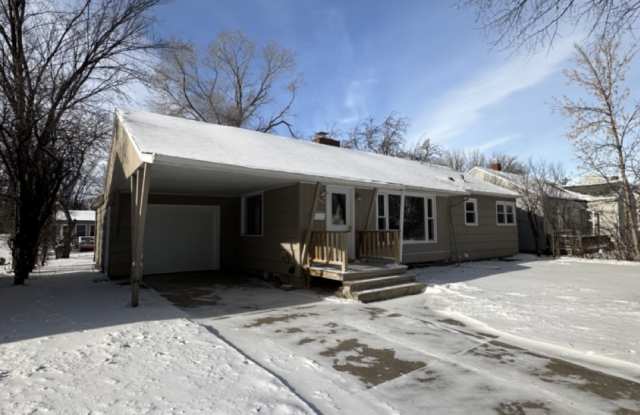 1305 5th Street South