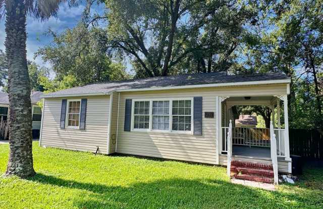 Photo of Charming Two Bedroom, One Bathroom Home Featuring Original Wood Floors