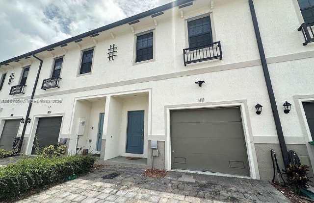 Photo of 1111 NW 6th Ct