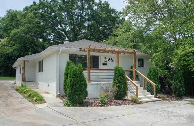 Photo of 2125 Thurmond Place
