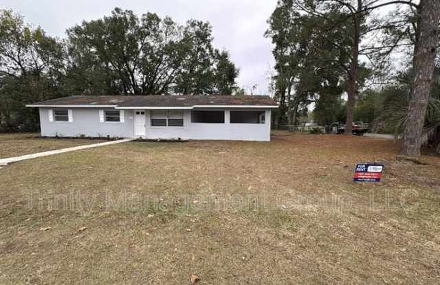 Photo of 2000 Northeast 50th Place