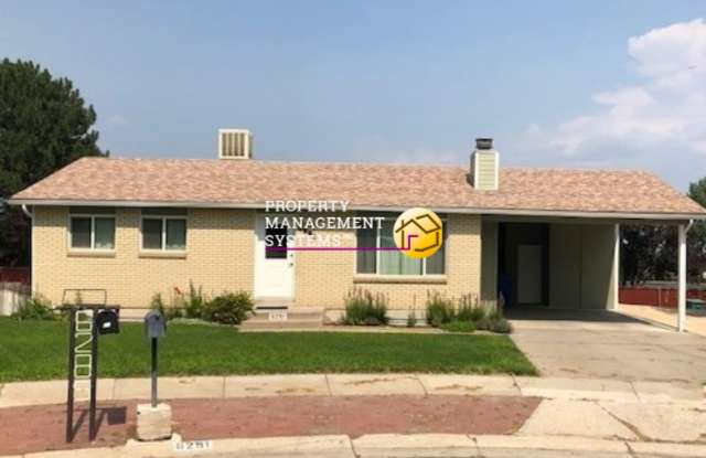 Photo of Lovely 3 Bedroom Rambler in West Jordan!