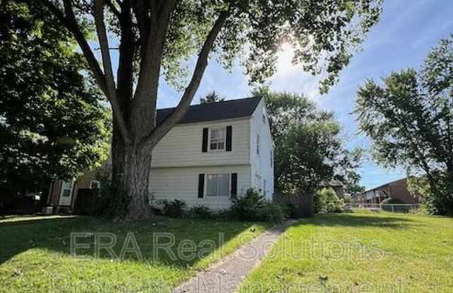 88 N Waverly St