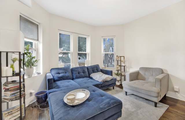 4502 W Montana Street