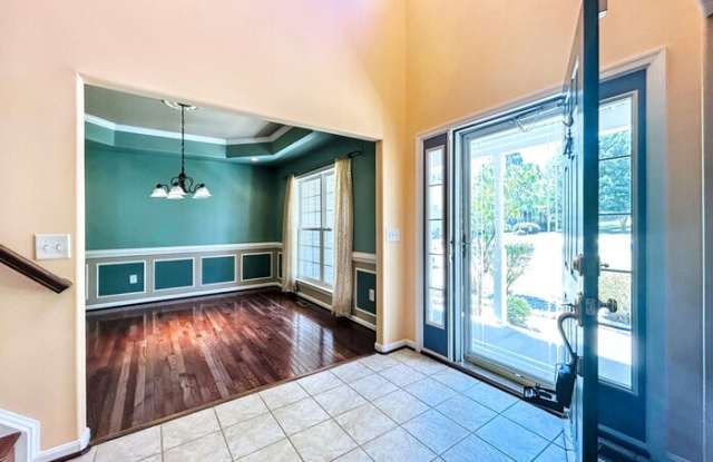 1008 Black Oak Court