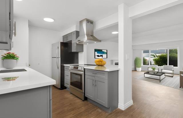 Townhomes at Melody Hill - Beautifully Renovated Townhomes
