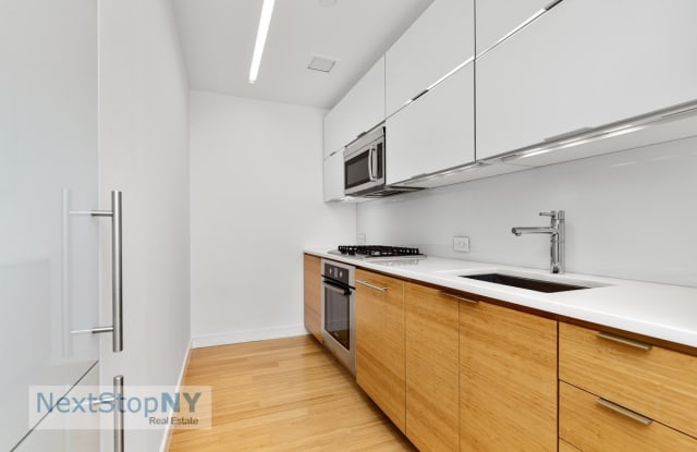 303 East 33rd Street 5K - 303 E 33rd St, New York City, NY 10016