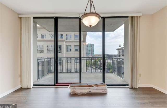 3040 NW Peachtree Road NW unit: 704