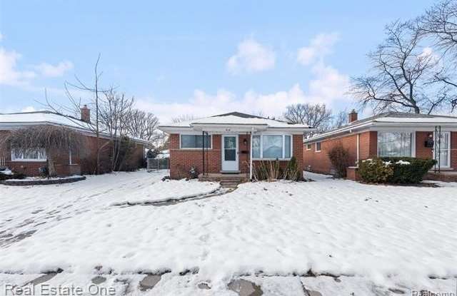 4114 Lincoln Boulevard