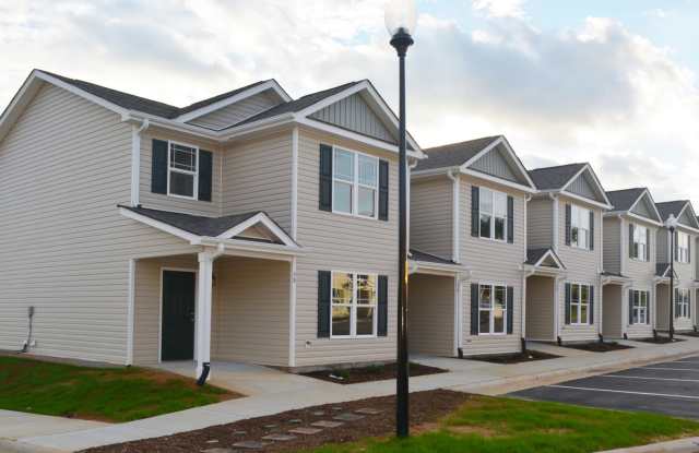 Two Story Townhome!