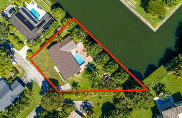 Photo of 10945 SW 75th Ct