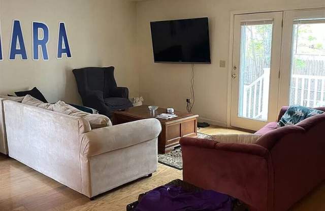 5 BED 2.5 BATH IN ALLSTON!!!!!!