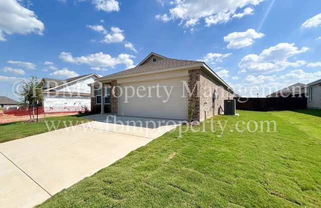 644 Criner St - 3 Bedroom, 2 Bathroom Home in Grandview, TX!