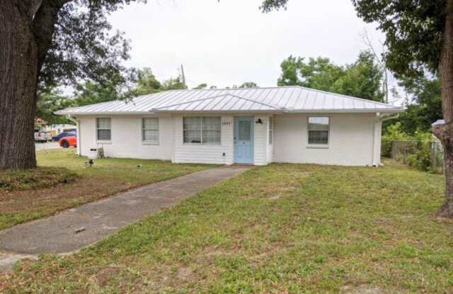 1301 Foster Ave - 1301 Foster Avenue, Panama City, FL 32401