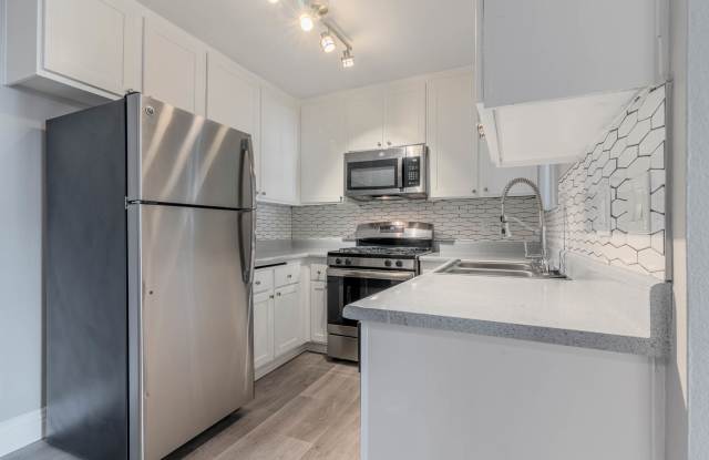 Photo of Shoreline Apartments