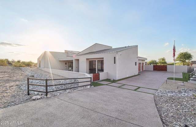 Photo of 17934 W ESTES Way