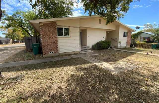 Photo of 911 N Penelope Street unit: 1915